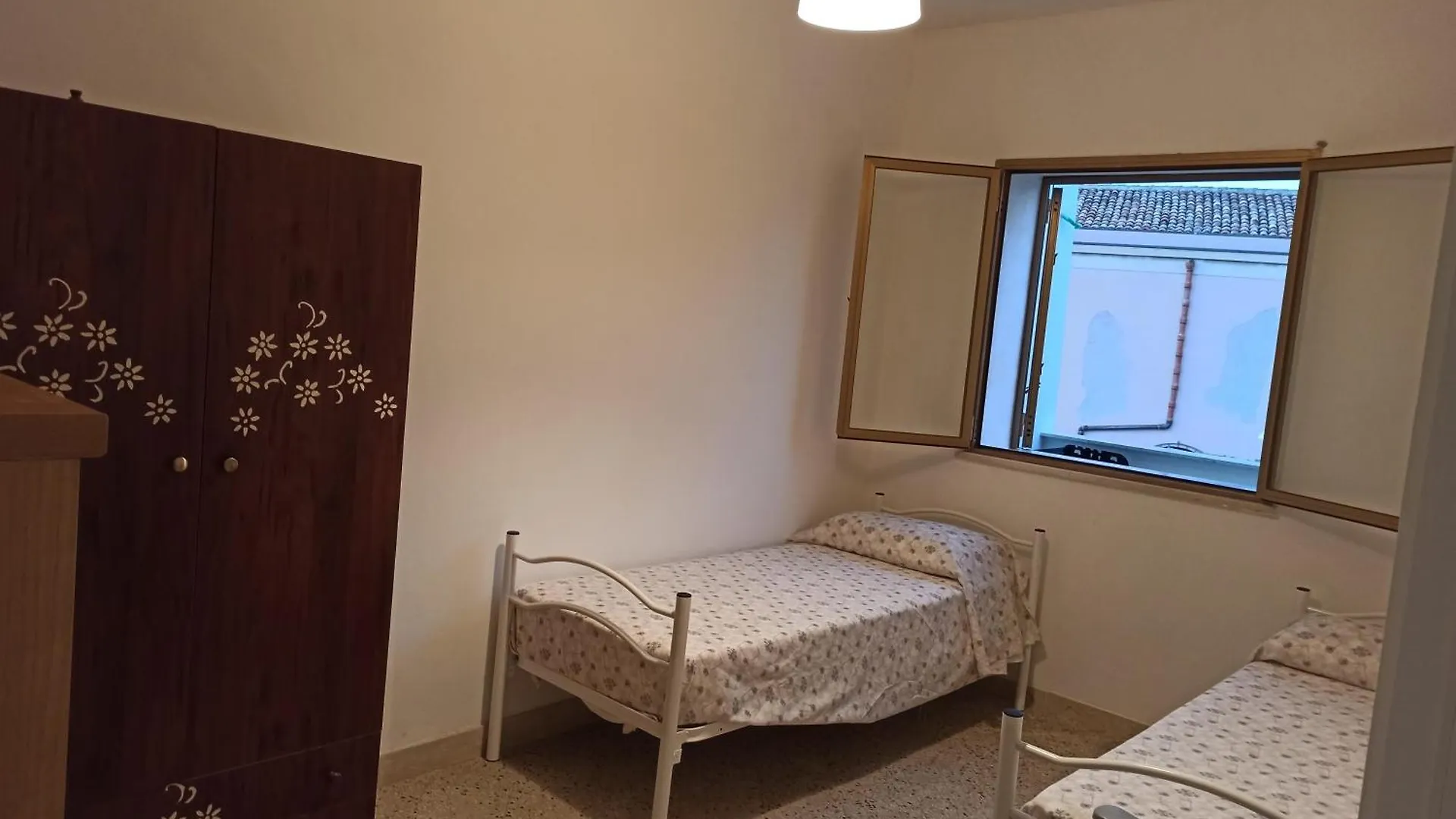 Villa A Casa Di Nonna Maria Terrasini 0*,
